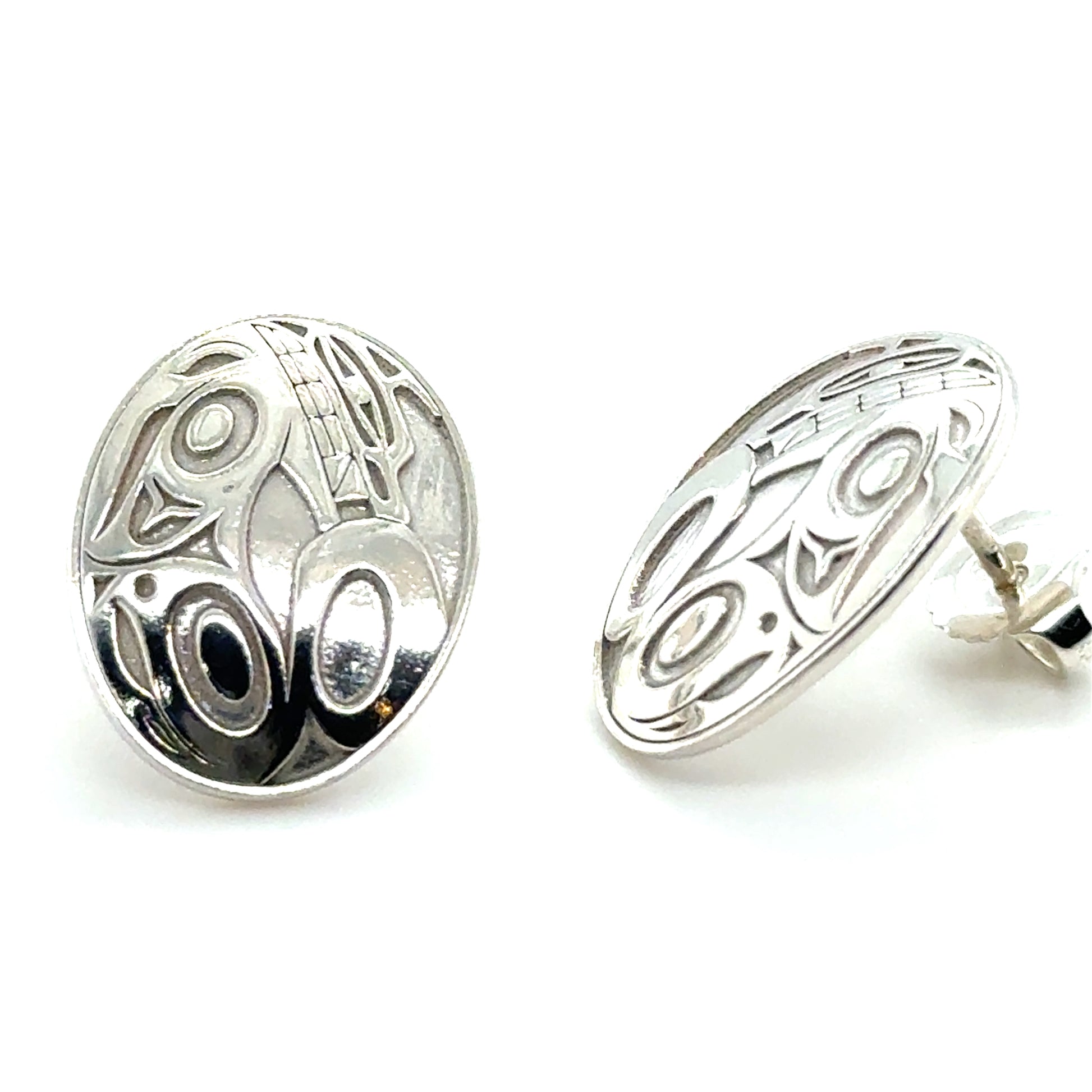 Studs - Sterling Silver - Oval - 17mm - Wolf